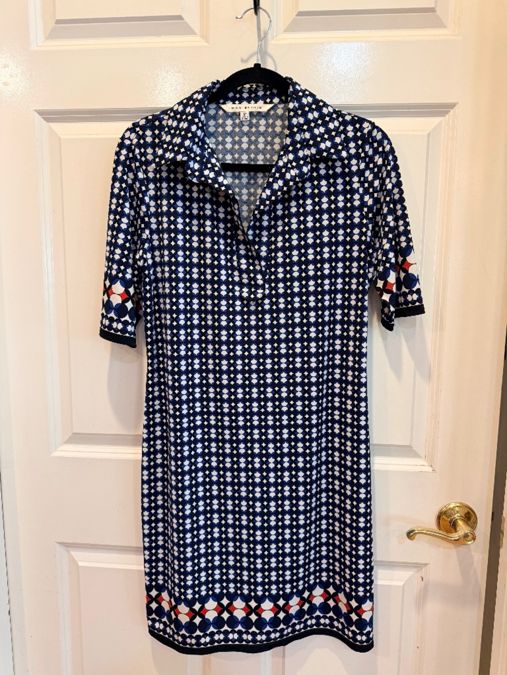 Max Studio Short, Navy/Black/White Geometric Dress with Red Accents Size Medium